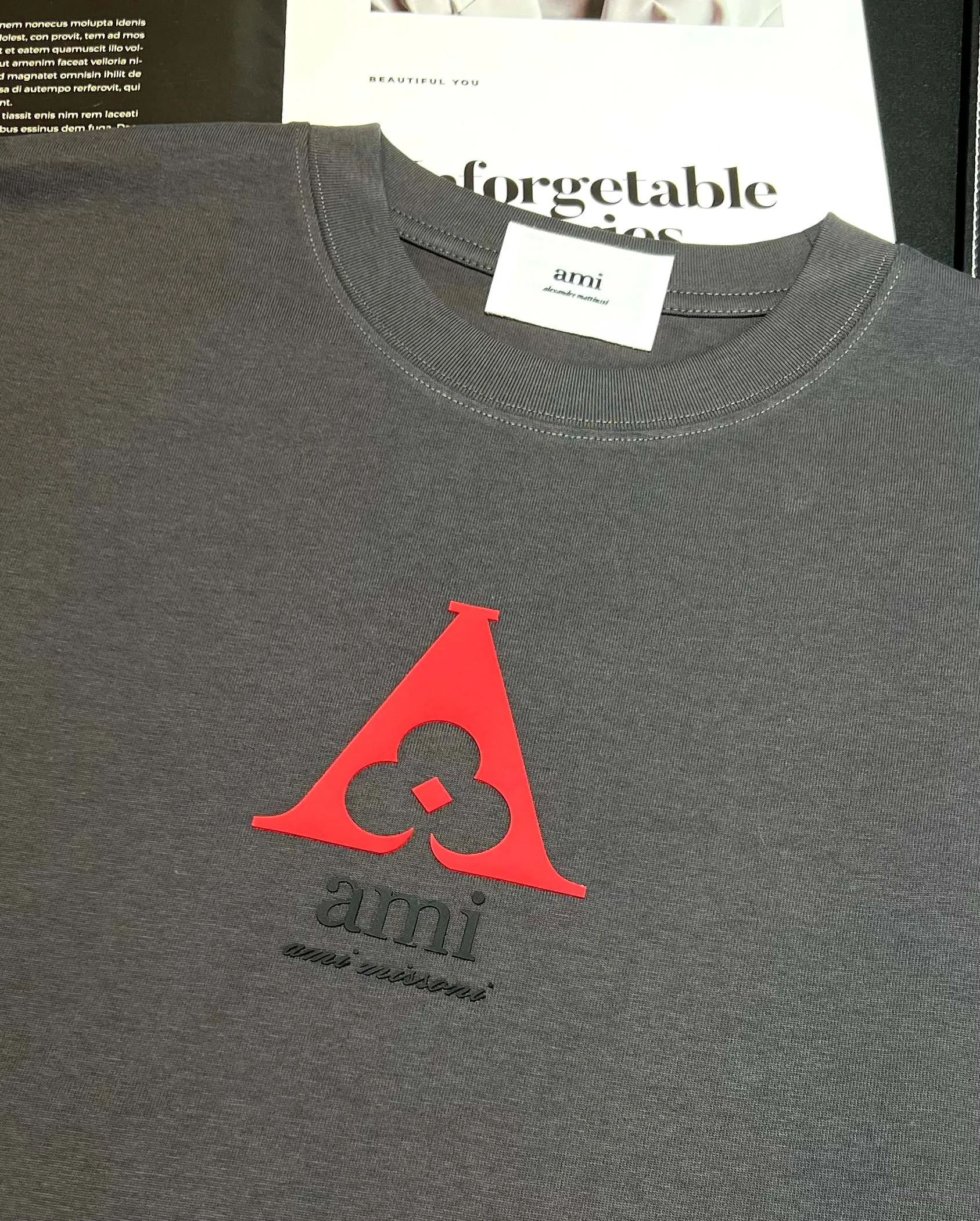2026 spring and summer pure cotton 270g double yarn plain short-sleeved logo: AMI Process: silicone Color: black/white/iron gray Sizes: XS~L